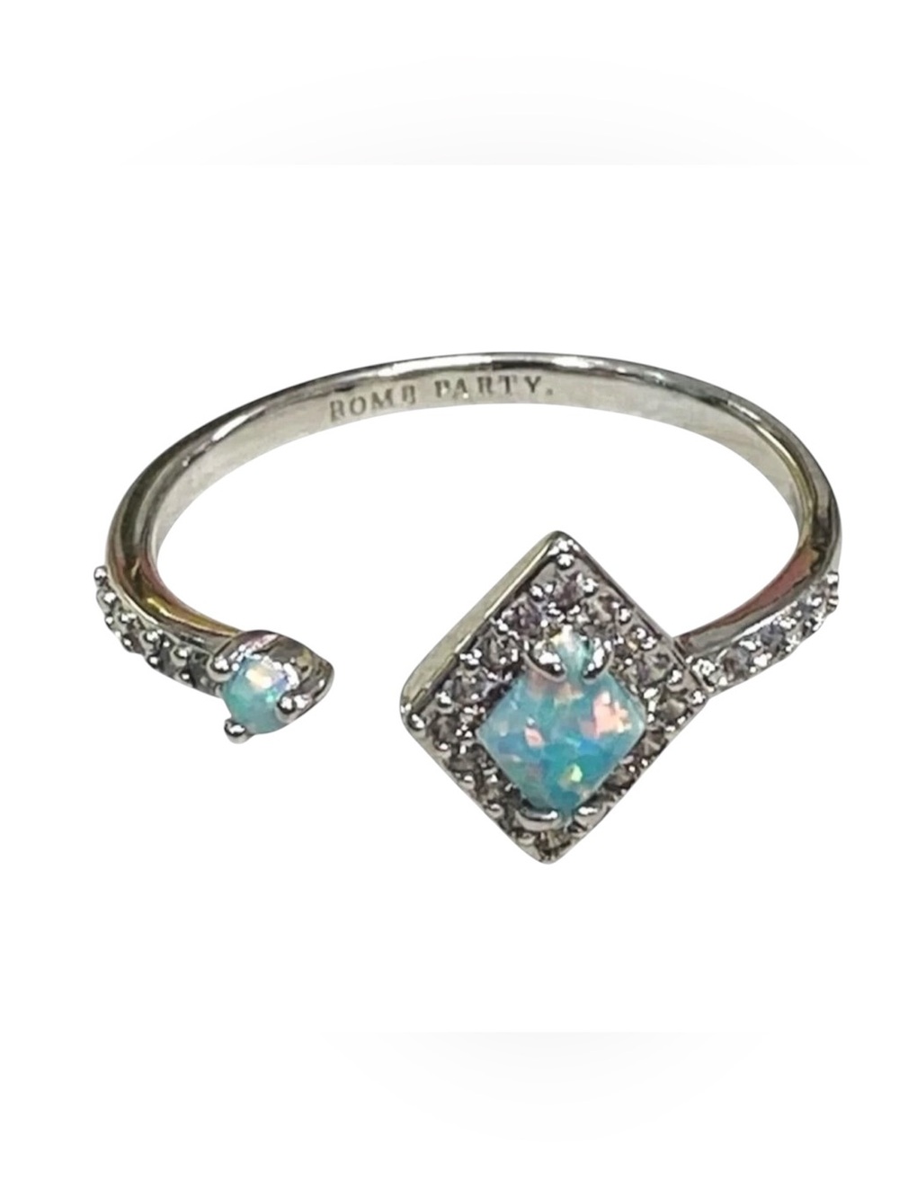 #BombPartyRing #RingReveal #SparkleAndShine #JewelryLover #CelebartyRings
